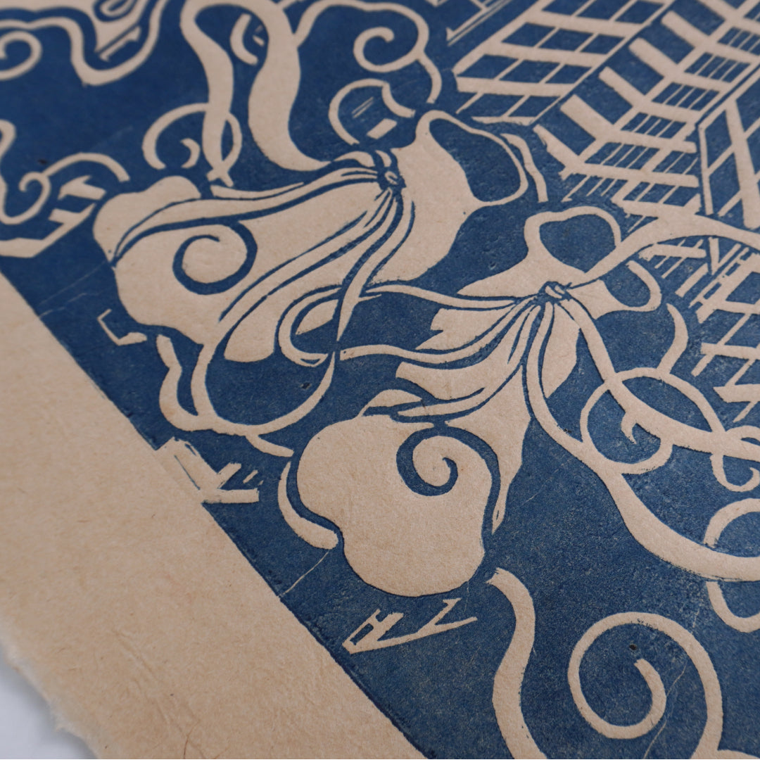 Leap-And-Linger-Product-Dau-doi-dat-chan-dap-troi-Zoom-in-detail-Blue-Do-Paper-4