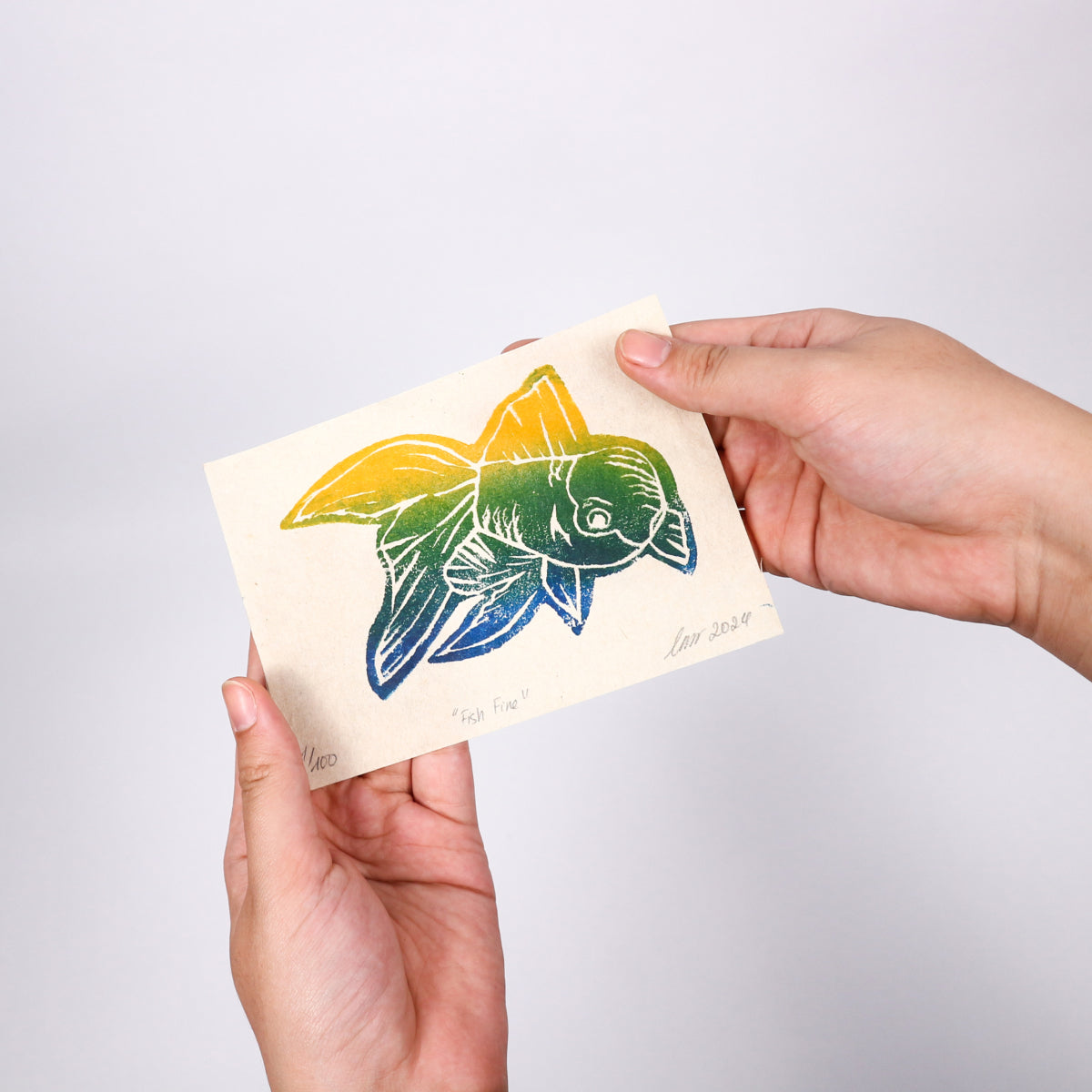 fish-fine-linocut-print-gradient-edition-art-picture-product-leap-and-linger-nhichancanh-4