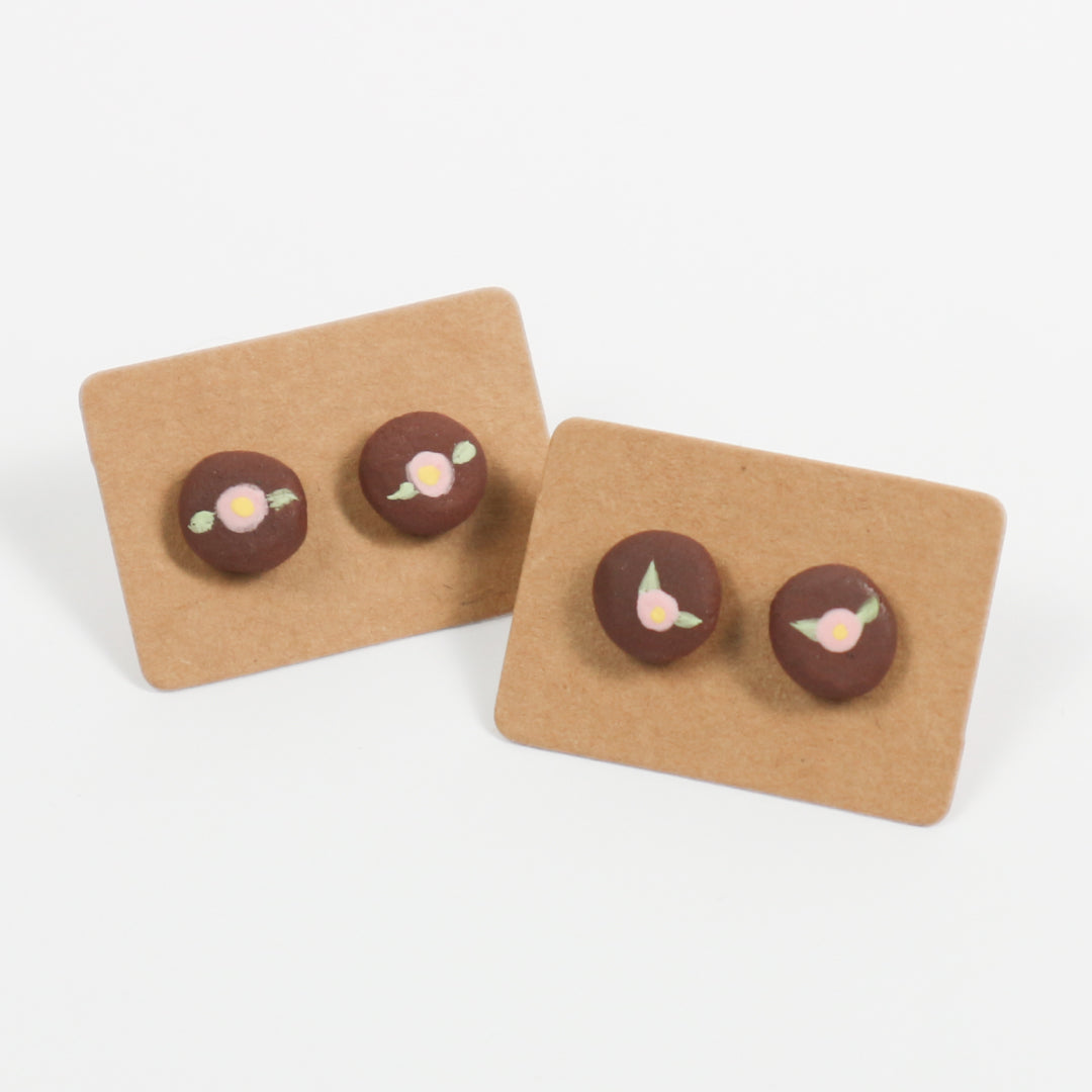 russet-rose-ceramic-stud-earrings-product-leap-and-linger-by-nhichancanh-190925-4