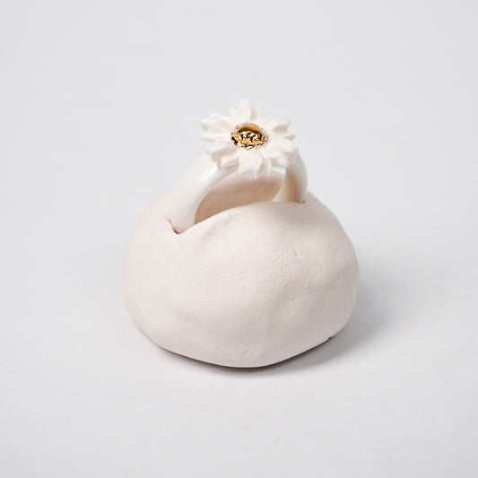 the-endless-flower-garden-shy-daisy-edition-with-24k-gold-ceramic-ring-Leap-And-Linger-Product-Rings-by-Nomi-Bui-Collection-(Optional)