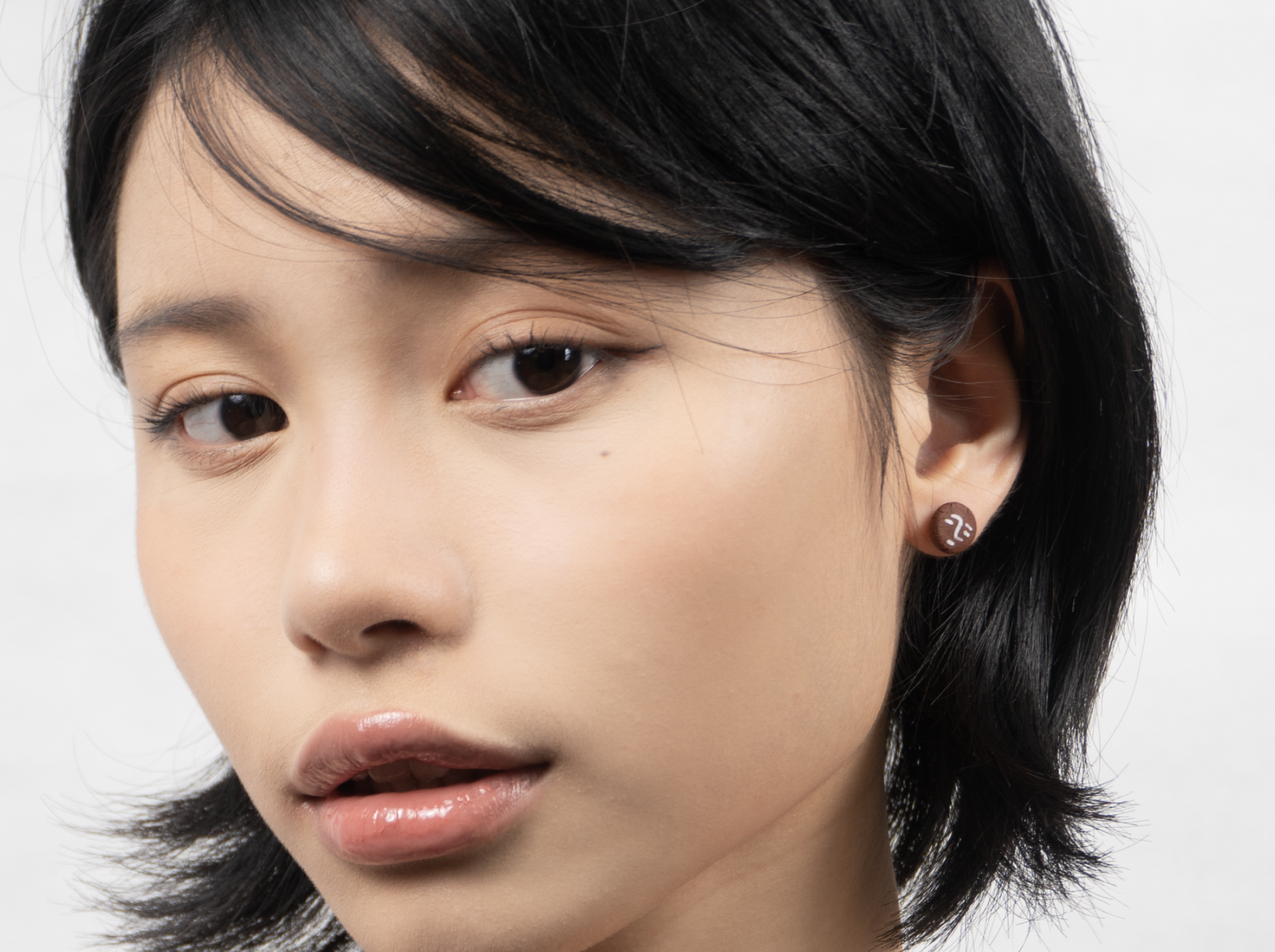 russet-nhan-ceramic-stud-earrings-product-leap-and-linger-by-nhichancanh-201125-4
