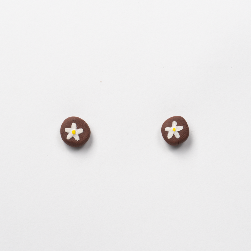 Daisy-Red-Stoneware-Stud-Earrings-by-Nomi-Bui-distributed-by-Leap-And-Linger-4