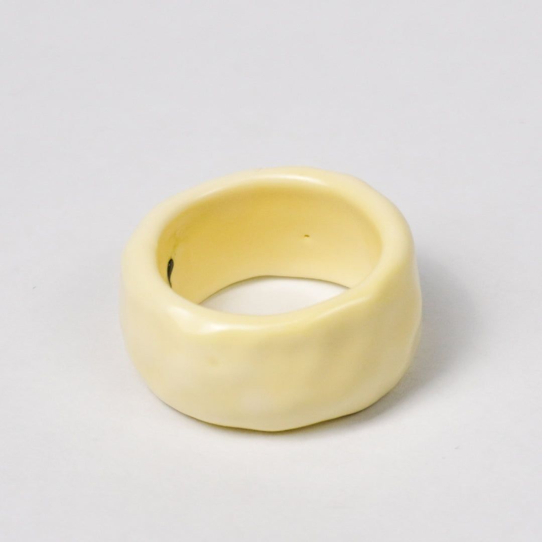 PEACE Tender Yellow - Ceramic Ring