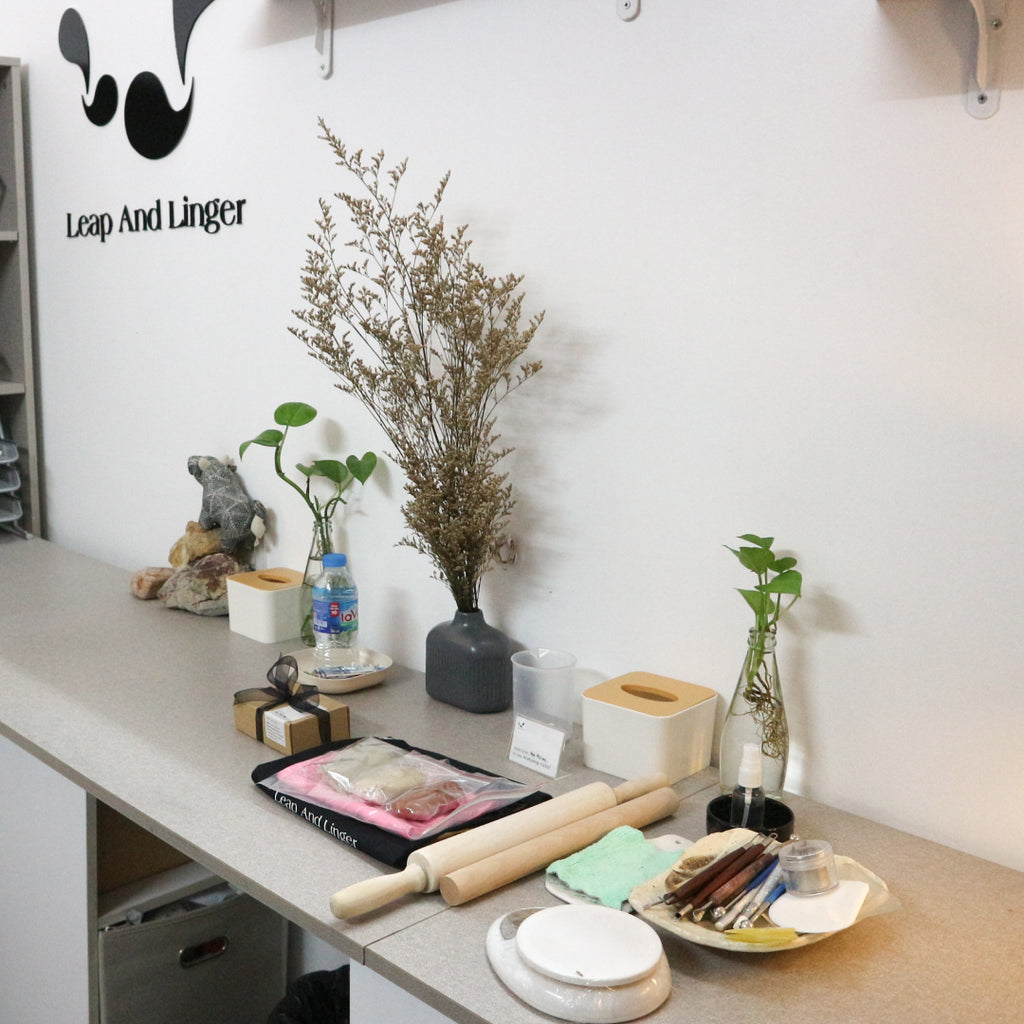 Leap-And-Linger-s-Product-Handmade-ceramic-jewelry-workshop-in-Hanoi-32