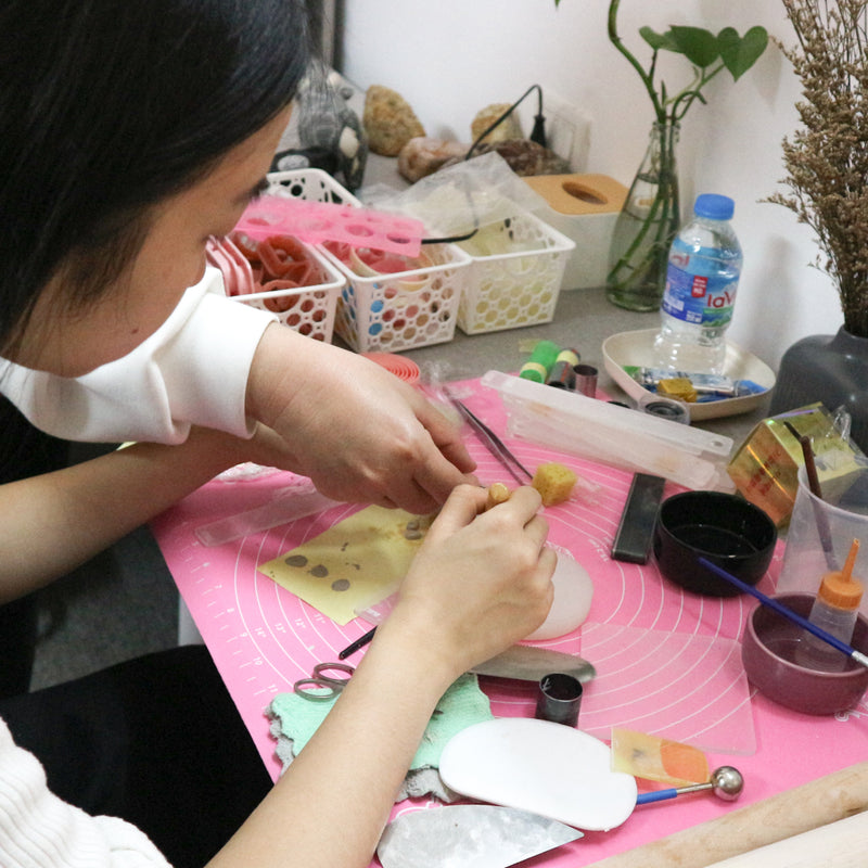 Leap-And-Linger-s-Product-Handmade-ceramic-jewelry-workshop-in-Hanoi-39