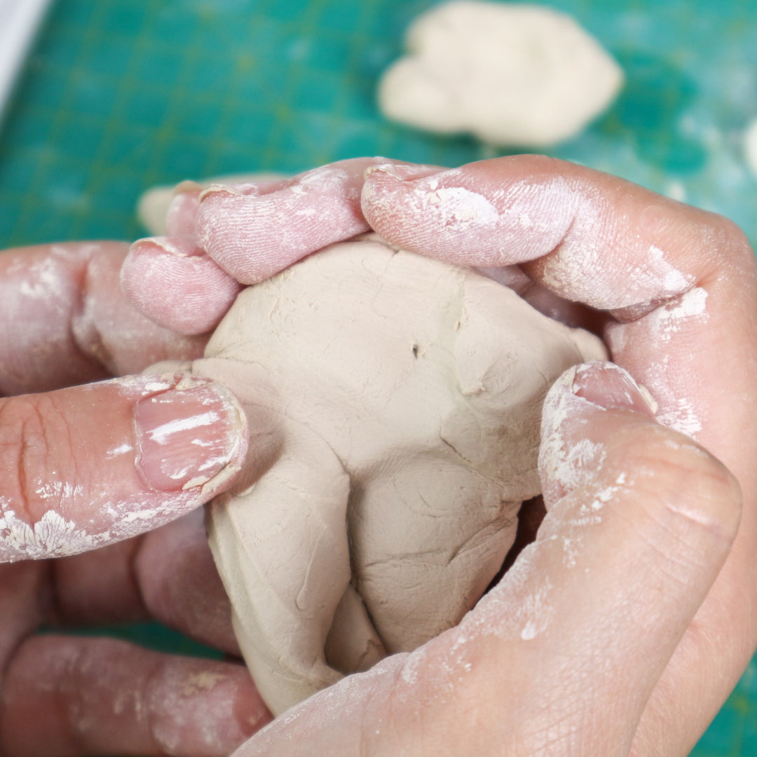 Leap-And-Linger-s-Product-Handmade-ceramic-jewelry-workshop-in-Hanoi-5