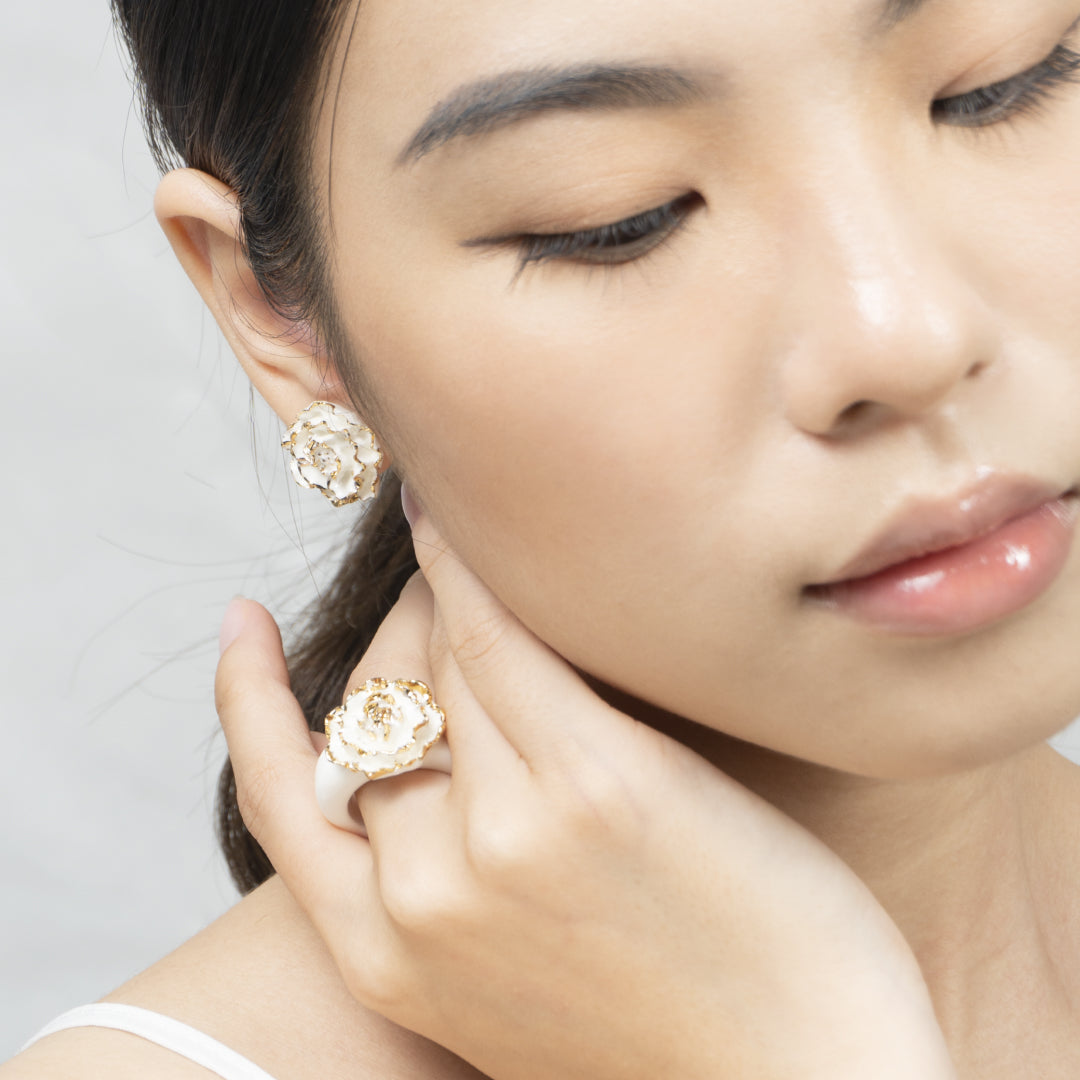 Khuyên tai sứ Cô dâu trắng (Vàng 24K) | BST Khu vườn vĩnh cửu