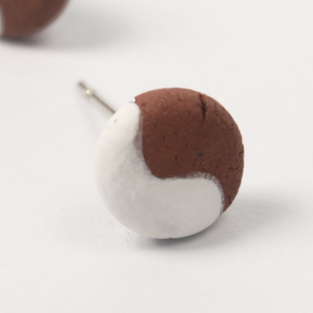 Nguyệt - Red Stoneware Stud Earrings | RUSSET