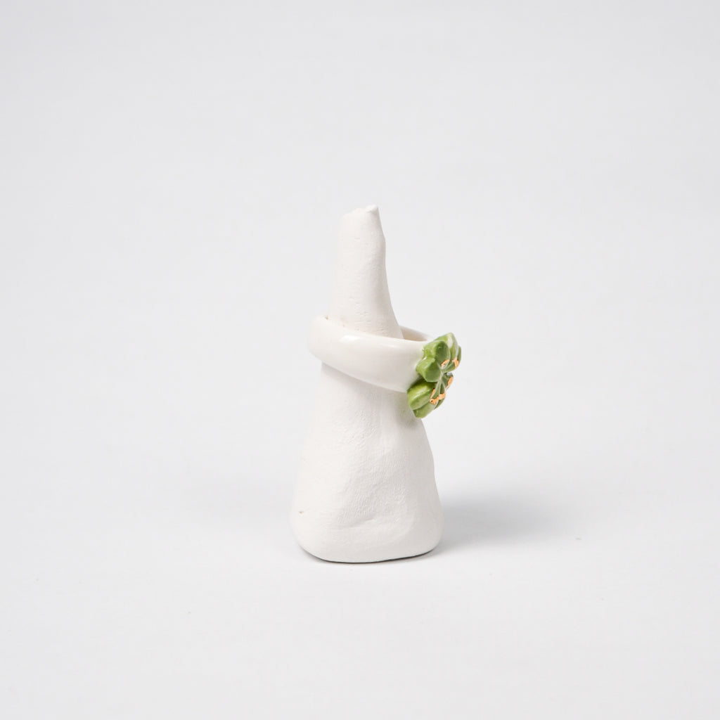 four-leaf-faith-edition-with-24k-gold-ceramic-ring-Leap-And-Linger-Product-Rings-by-Nomi-Bui-With-Stand-2nd-Angle