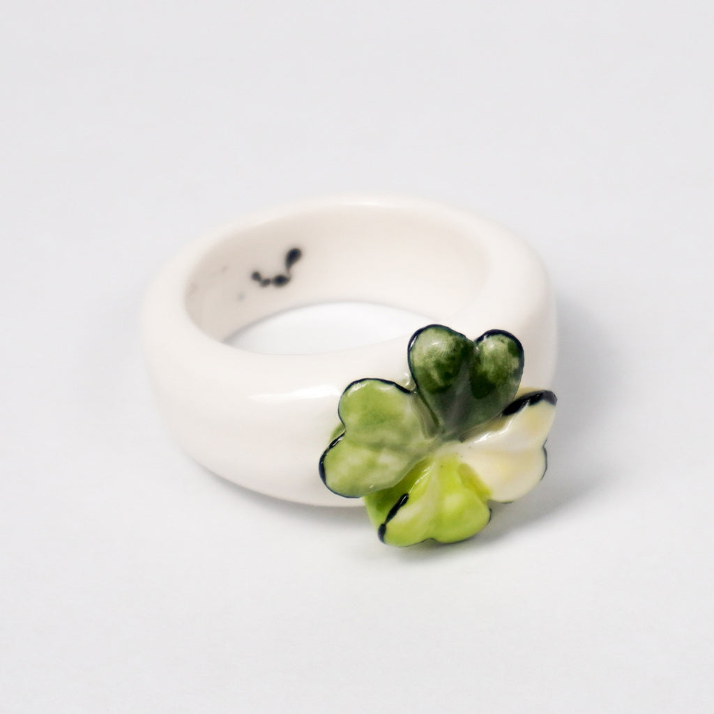 four-leaf-love-ceramic-ring-Leap-And-Linger-Product-Rings-by-Nomi-Bui-2nd-Angle