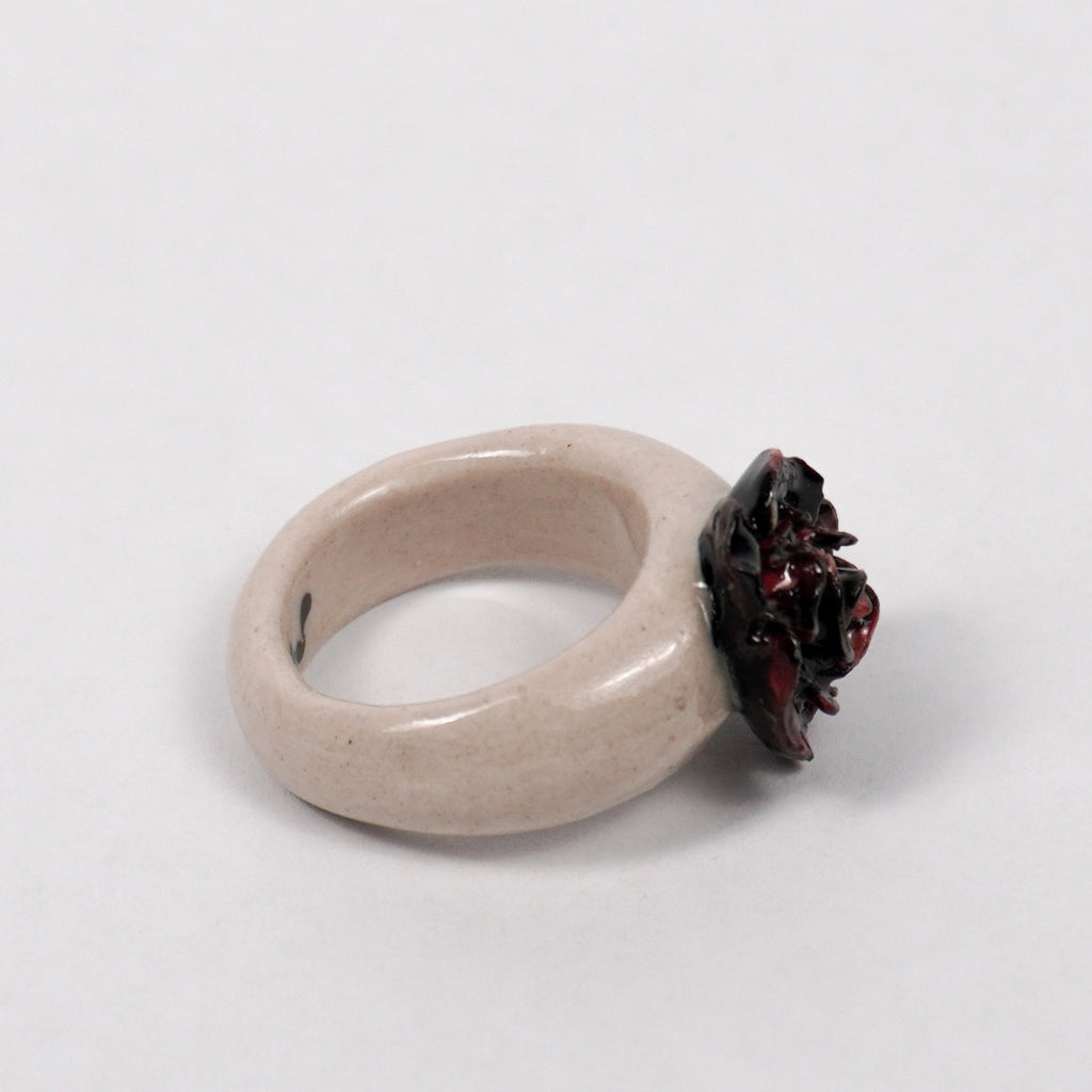 love-rosie-deep-love-ceramic-ring-Leap-And-Linger-Product-Rings-by-Nomi-Bui-3rd-Angle