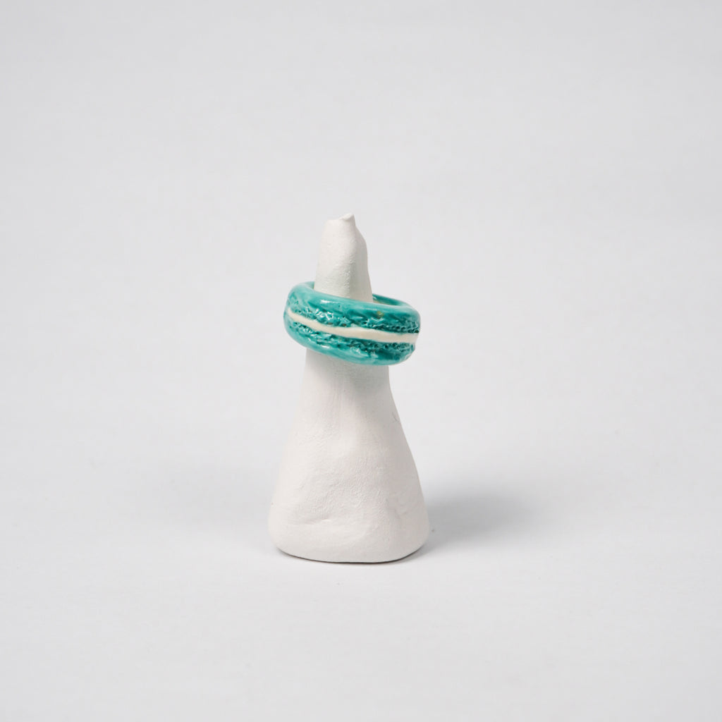 macaroon-fresh-mint-flavor-ceramic-ring-Leap-And-Linger-Product-Rings-by-Nomi-Bui-With-Stand-1st-Angle