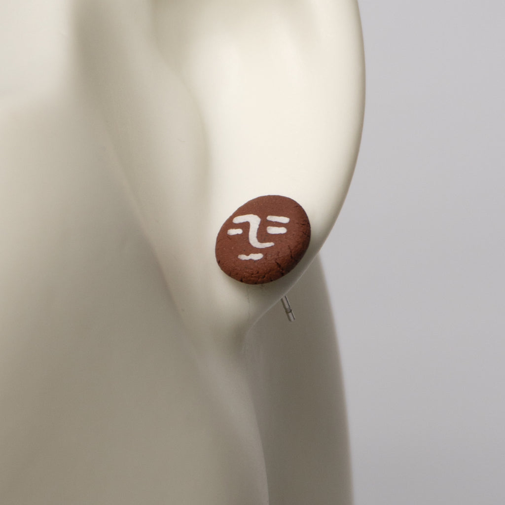 nhan-red-stoneware-stud-earrings-by-nomi-bui-distributed-by-leap-and-linger-11