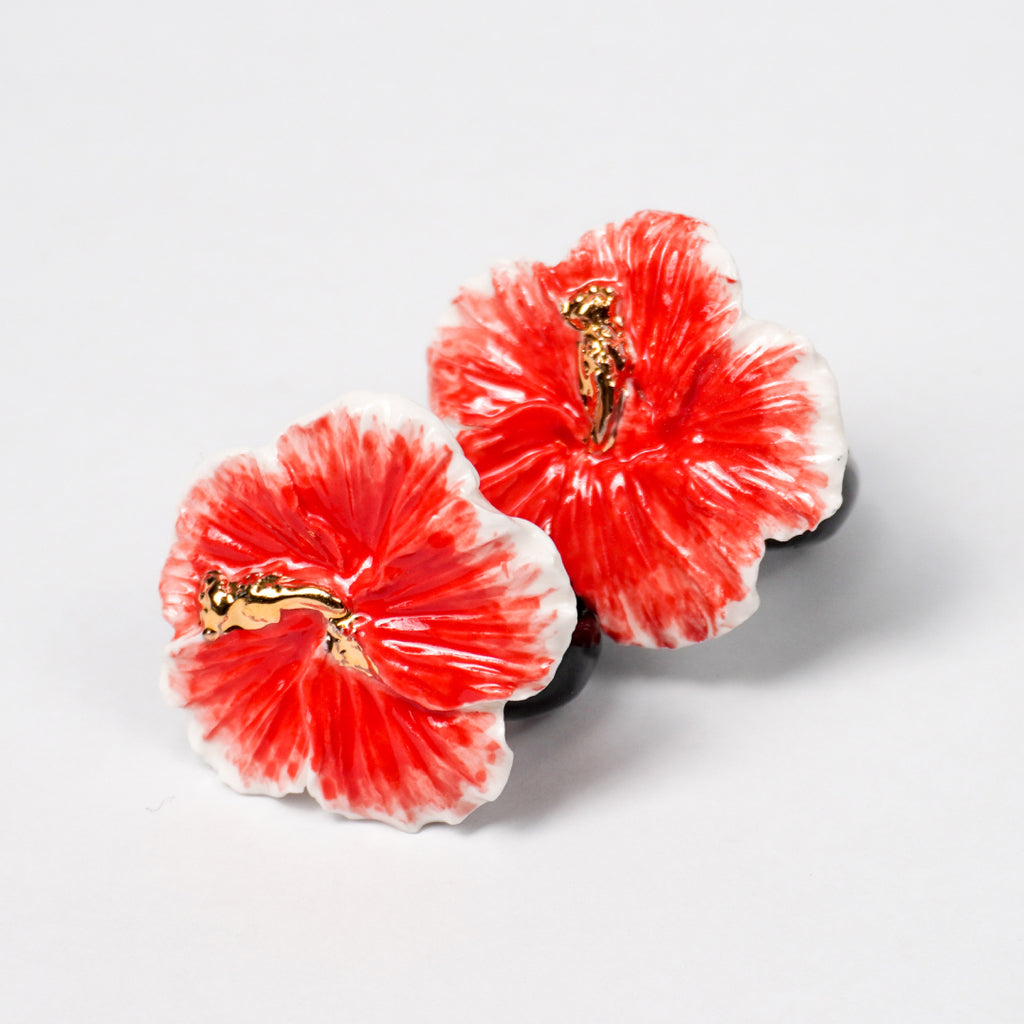 red-hibiscus-edition-with-24k-gold-porcelain-ring-Leap-And-Linger-Product-Rings-by-Nomi-Bui-With-Stand-1st-Angle
