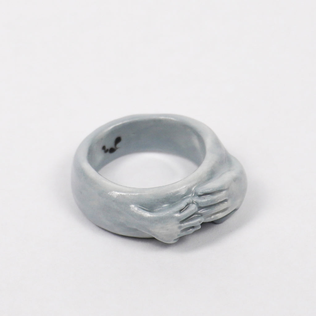 soothing-soul-amour-simple-ceramic-ring-Leap-And-Linger-Product-Rings-by-Nomi-Bui-2nd-Angle
