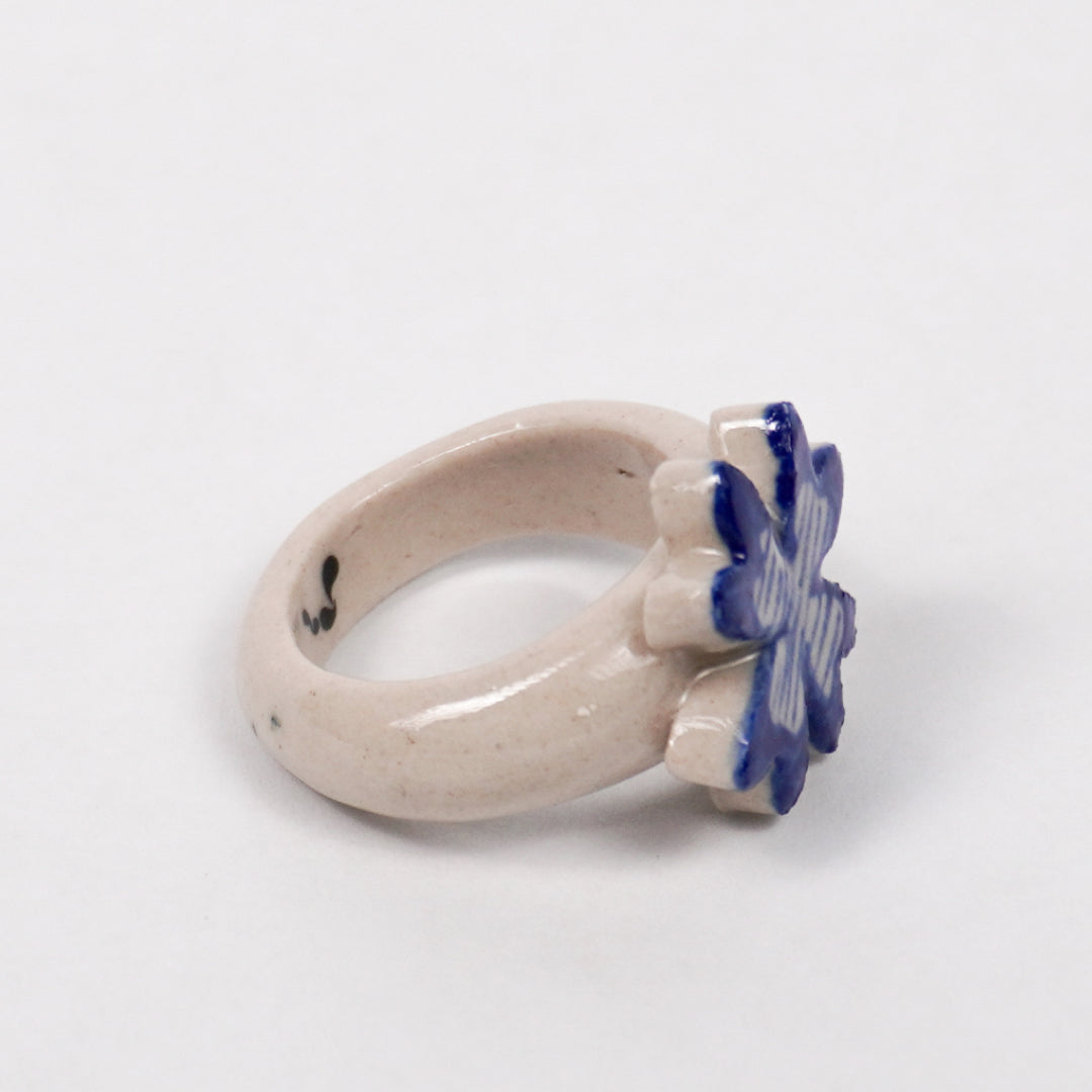 terra-vitae-aequor-ceramic-ring-Leap-And-Linger-Product-Rings-by-Nomi-Bui-3rd-Angle
