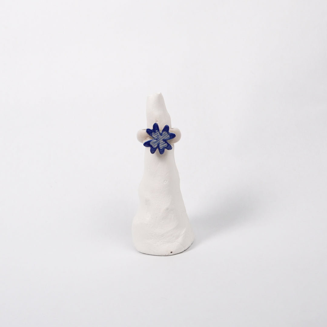 terra-vitae-aequor-ceramic-ring-Leap-And-Linger-Product-Rings-by-Nomi-Bui-With-Stand-1st-Angle