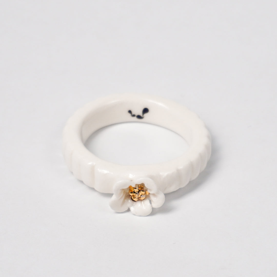 the-endless-flower-garden-delicat-edition-with-24k-old-ceramic-ring-Leap-And-Linger-Product-Rings-by-Nomi-Bui-1st-Angle