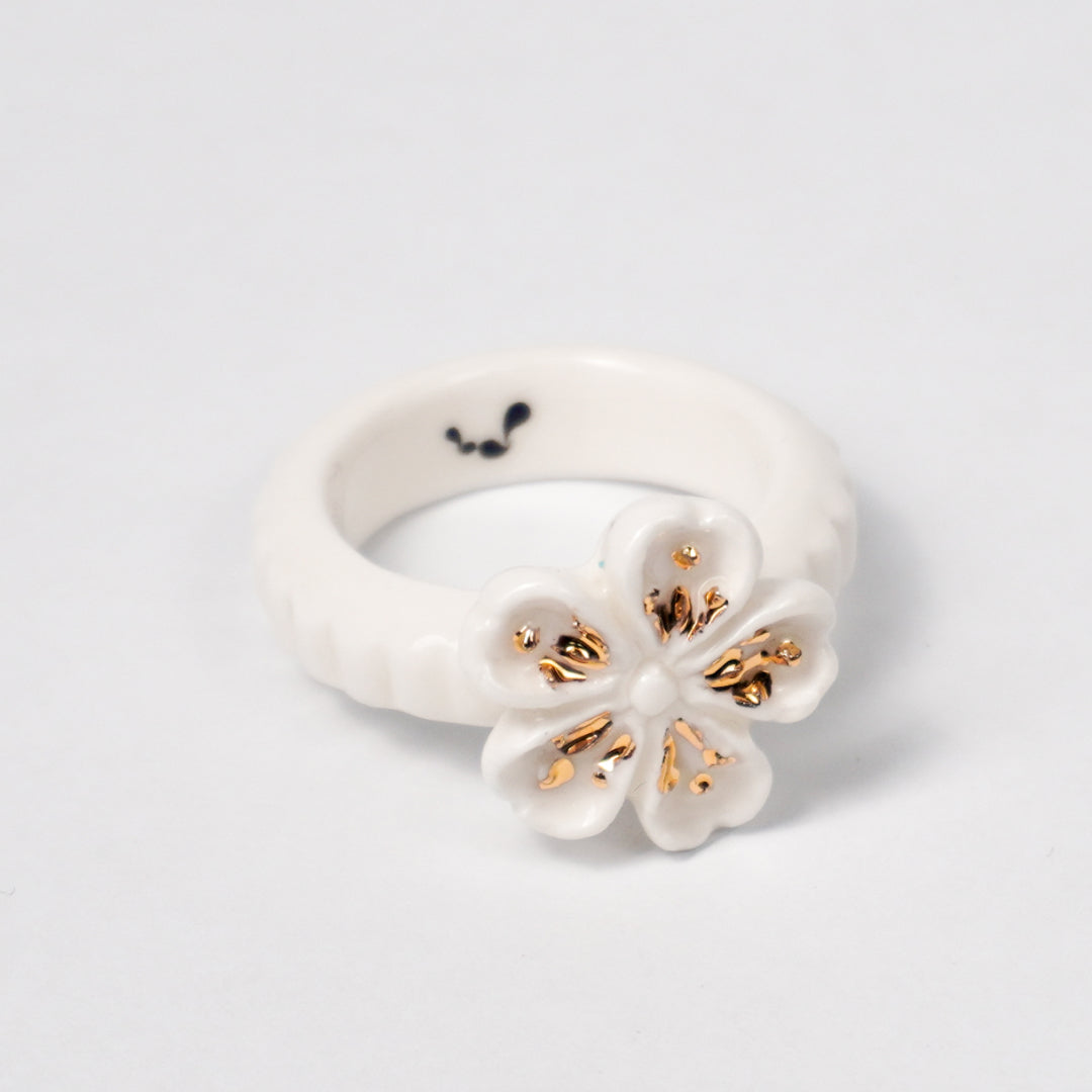 the-endless-flower-garden-fleur-de-pecher-blanche-edition-with-24k-gold-ceramic-ring-Leap-And-Linger-Product-Rings-by-Nomi-Bui-3th-Angle