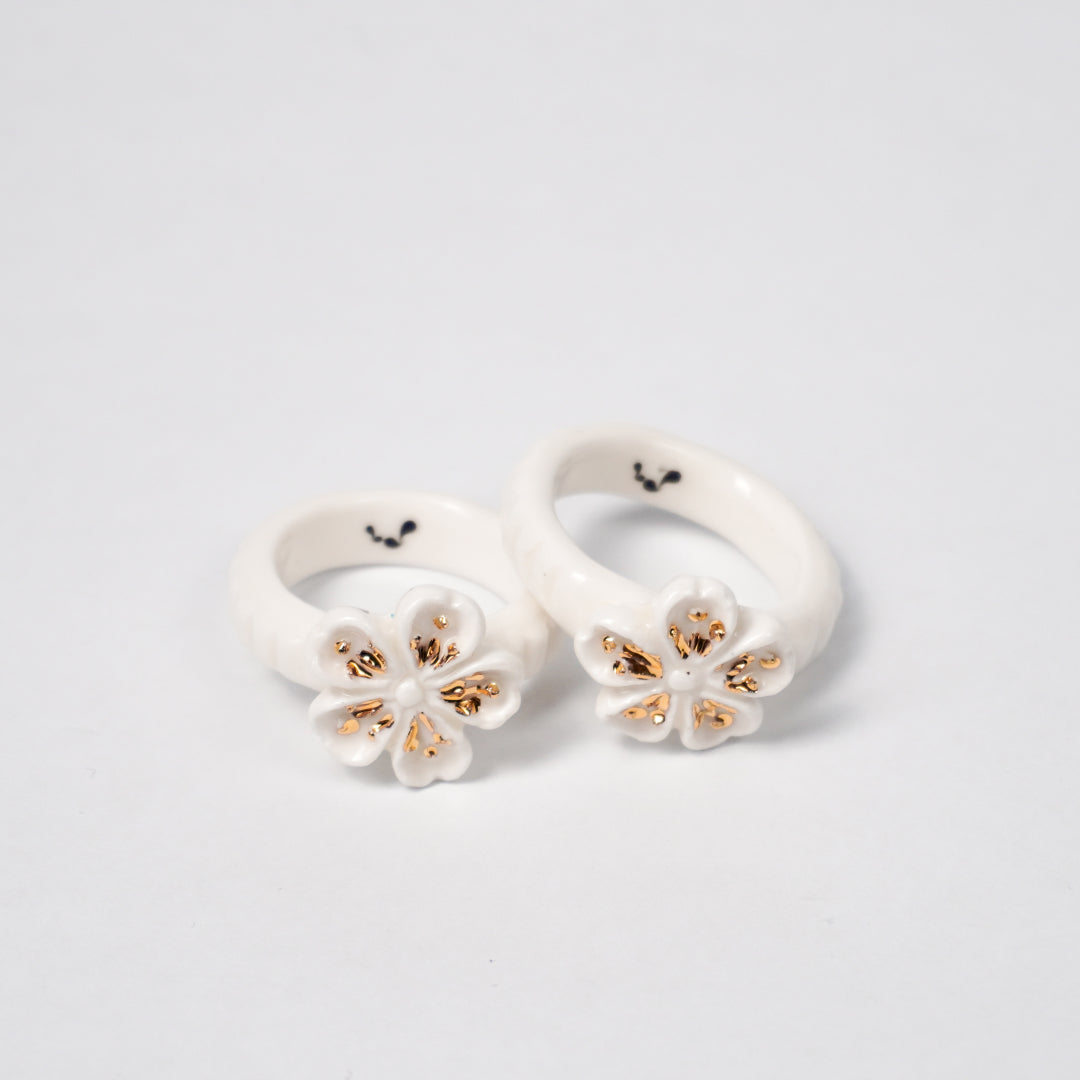 the-endless-flower-garden-fleur-de-pecher-blanche-edition-with-24k-gold-ceramic-ring-Leap-And-Linger-Product-Rings-by-Nomi-Bui-With-5th-Angle