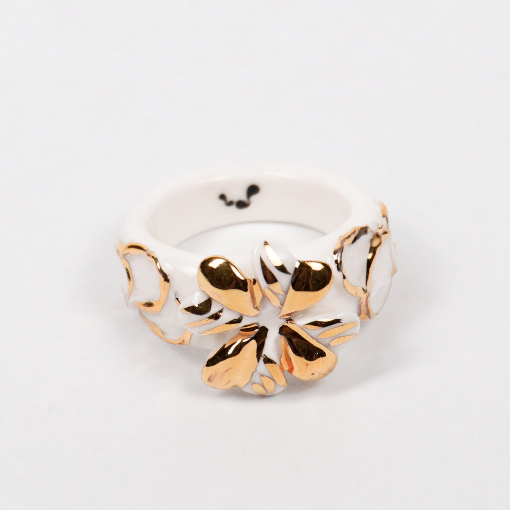 trefle-doux-carambolier-d-or-massif-edition-with-24k-gold-porcelain-ring-Leap-And-Linger-Product-Rings-by-Nomi-Bui-1st-Angle