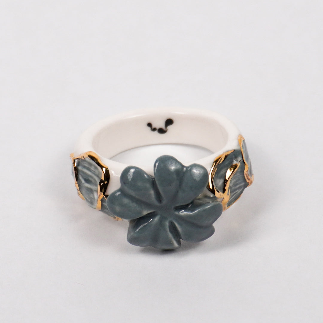 trefle-doux-d-or-edition-with-24k-gold-ceramic-ring-Leap-And-Linger-Product-Rings-by-Nomi-Bui-1st-Angle