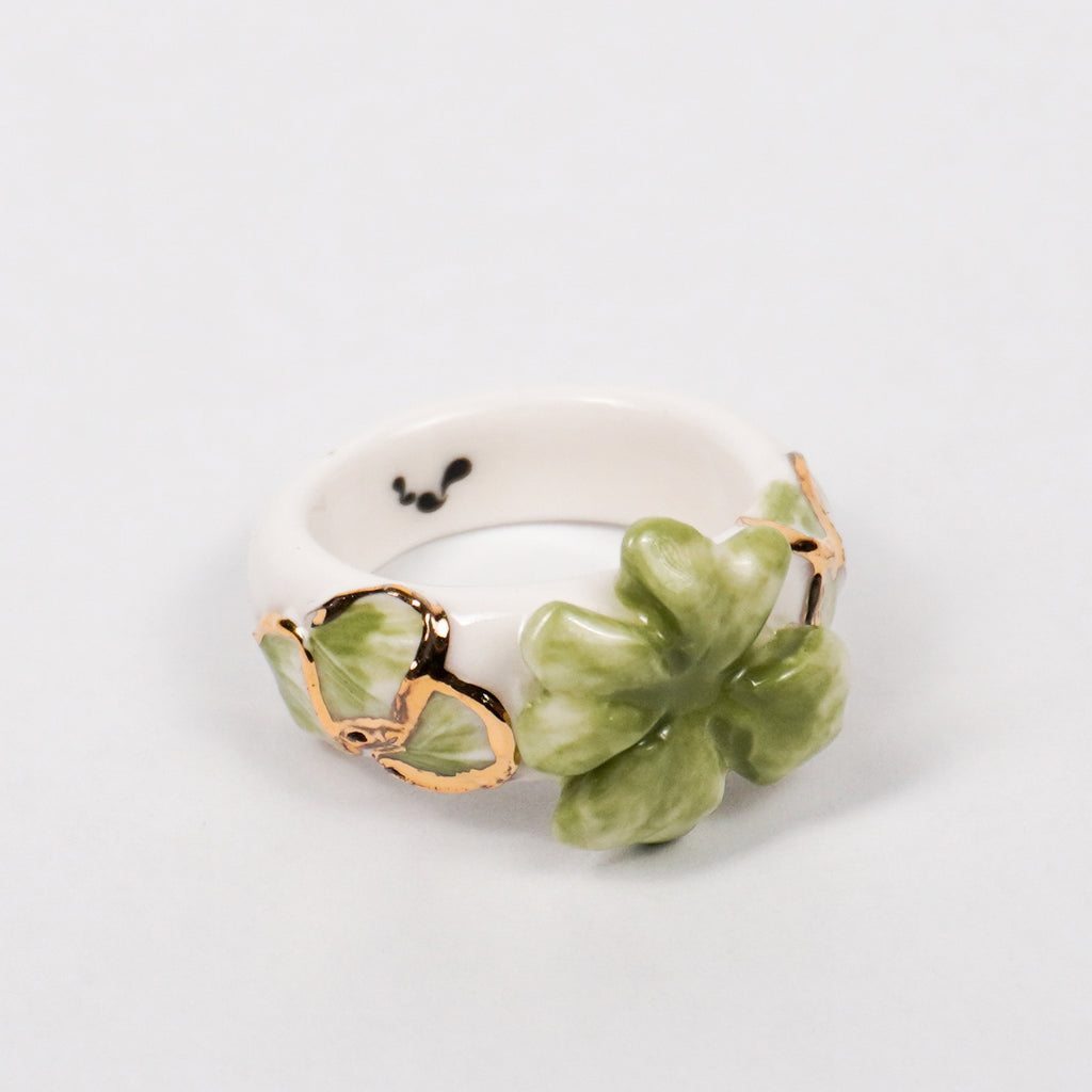 trefle-doux-princesse-edition-with-24k-gold-ceramic-ring-Leap-And-Linger-Product-Rings-by-Nomi-Bui-2nd-Angle