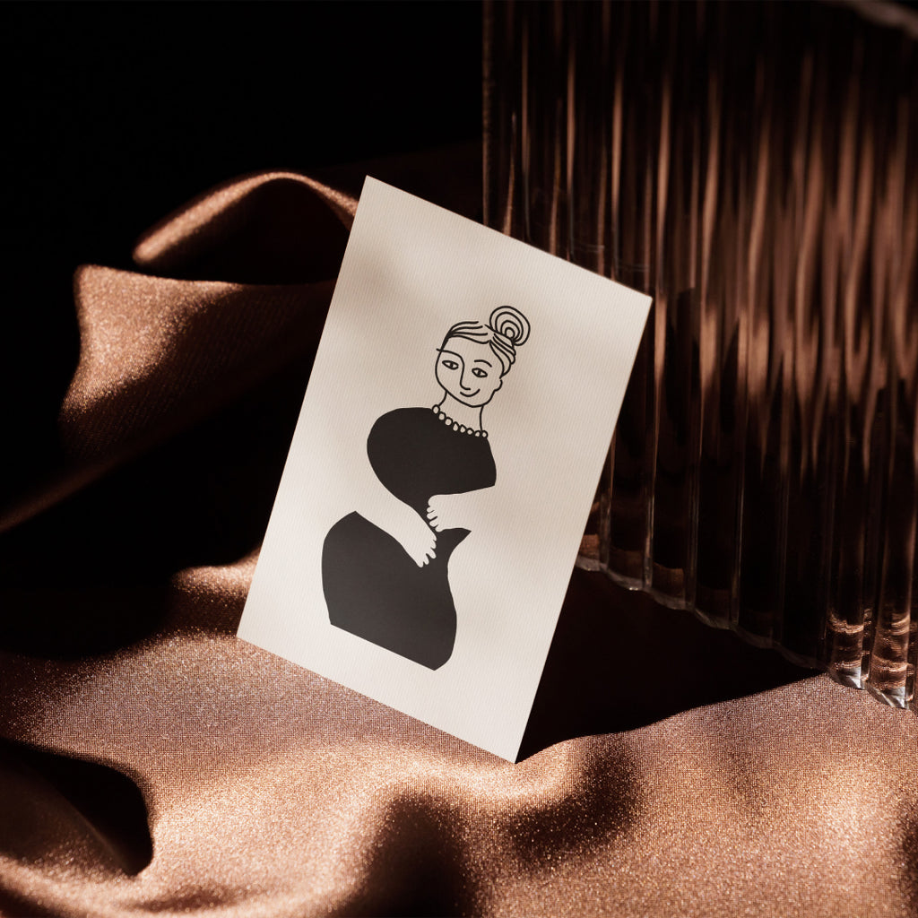 woman-pearls-postcard-product-leap-and-linger-nhichancanh-mockup